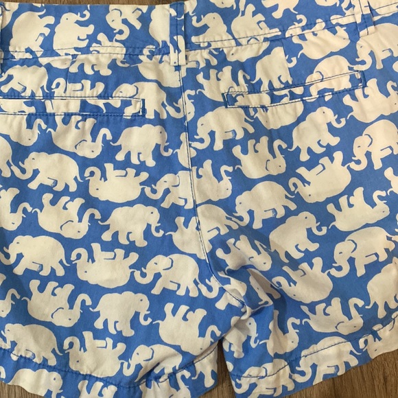 Lilly Pulitzer size to Callahan elephant shorts - Picture 3 of 3
